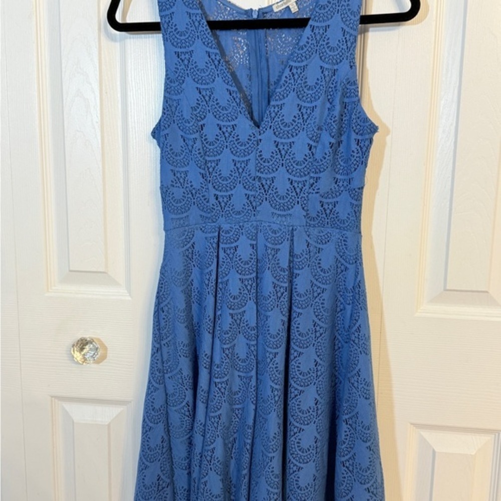 Charlotte Russe Blue Lace Midi Dress Sz XS. AB - Picture 1 of 6